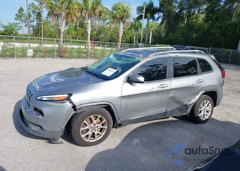 2015 Jeep Cherokee Latitude z USA, uszkodzony, nr VIN 1C4PJLCB2FW656250